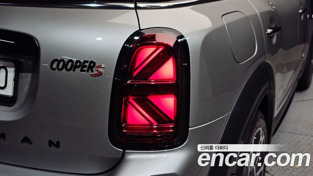 MINI Cooper S Countryman ALL4 Classic Launch Pack 2nd 2023 — фото 23