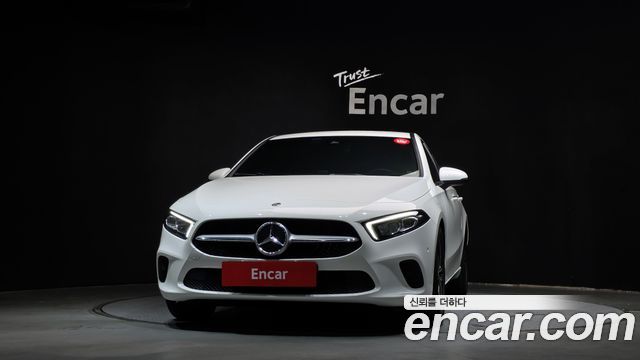 Mercedes-Benz A-Class (W177) A220 Hatchback 2022 — фото 3