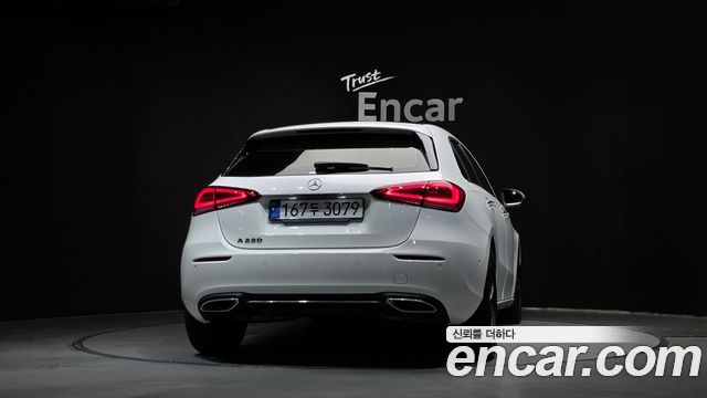 Mercedes-Benz A-Class (W177) A220 Hatchback 2022 — фото 4