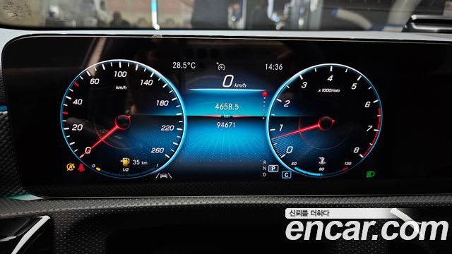 Mercedes-Benz A-Class (W177) A220 Hatchback 2022 — фото 8