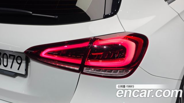 Mercedes-Benz A-Class (W177) A220 Hatchback 2022 — фото 23