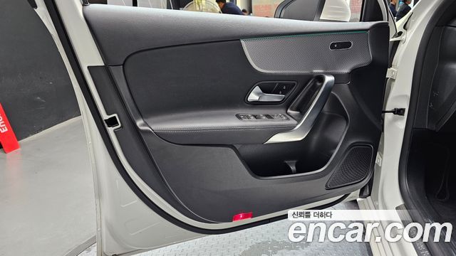 Mercedes-Benz A-Class (W177) A220 Hatchback 2022 — фото 24