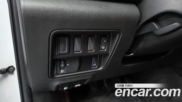 Renault Korea QM6 2.0 GDe RE Signature 2WD 2021 — фото 24