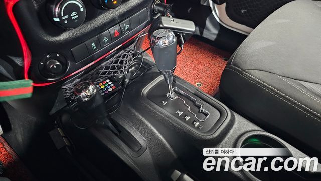 Jeep Wrangler (JK) 3.6 Rubicon 4Door 2017 — фото 9