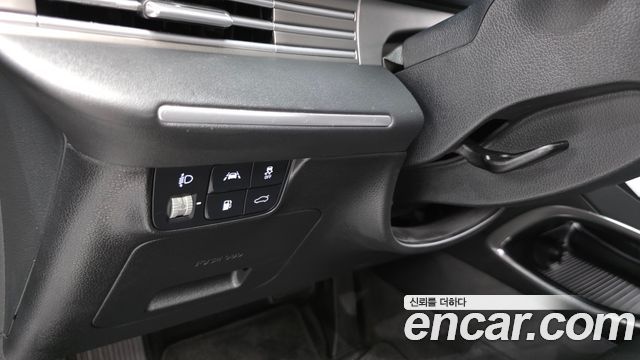Hyundai Grandeur (IG) 3.0 LPi Rent Car Modern 2022 — фото 14