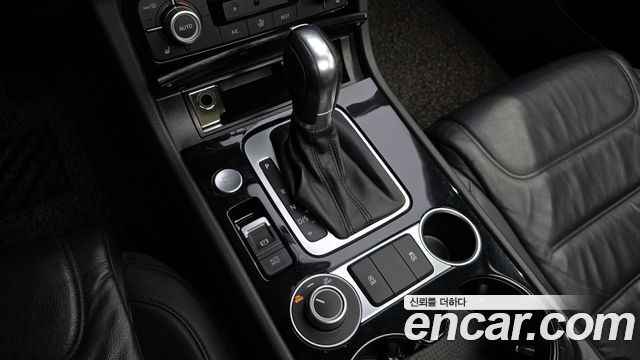 Volkswagen Touareg V6 3.0 TDI Bluemotion 7P5 2015 — фото 9