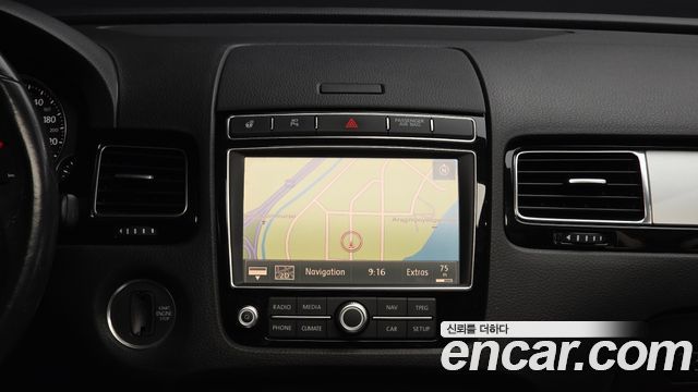 Volkswagen Touareg V6 3.0 TDI Bluemotion 7P5 2015 — фото 14