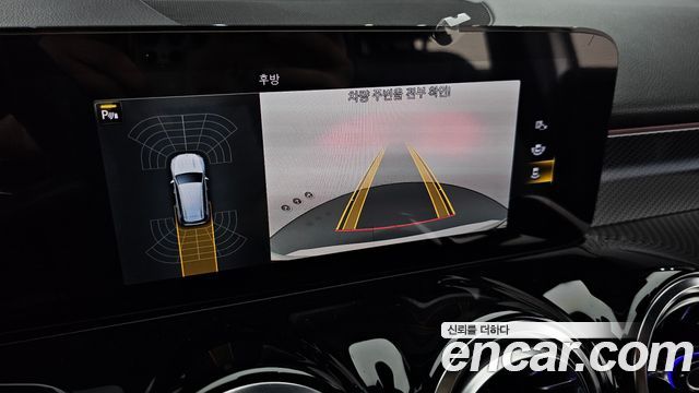 Mercedes-Benz GLB-Class (X247) GLB250 4MATIC 2021 — фото 15