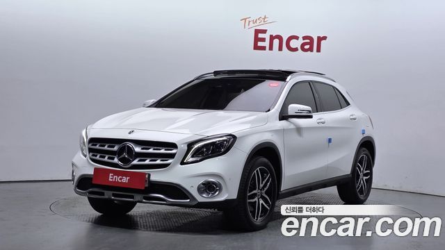 Mercedes-Benz GLA-Class (X156) GLA220 Premium 2019 — фото 1