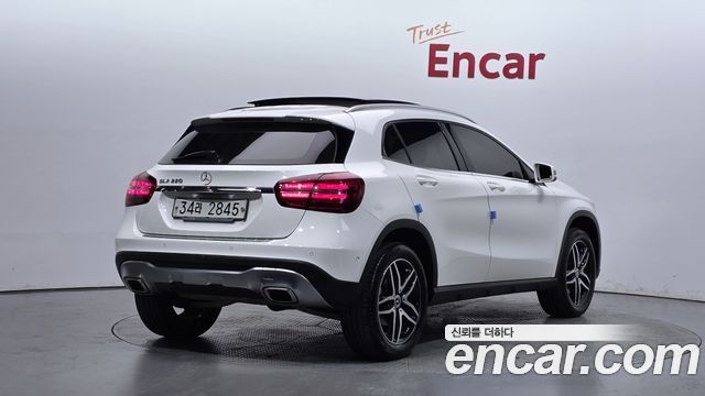 Mercedes-Benz GLA-Class (X156) GLA220 Premium 2019 — фото 2