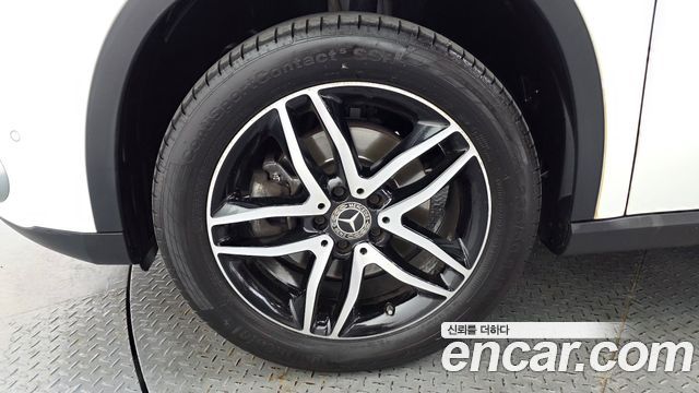 Mercedes-Benz GLA-Class (X156) GLA220 Premium 2019 — фото 5
