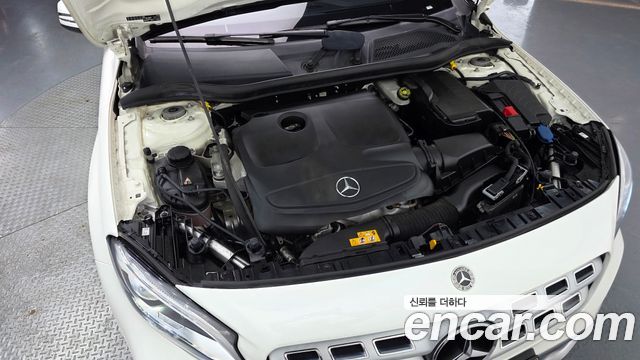 Mercedes-Benz GLA-Class (X156) GLA220 Premium 2019 — фото 6