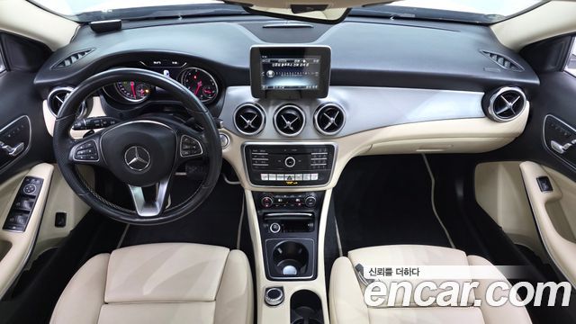 Mercedes-Benz GLA-Class (X156) GLA220 Premium 2019 — фото 7