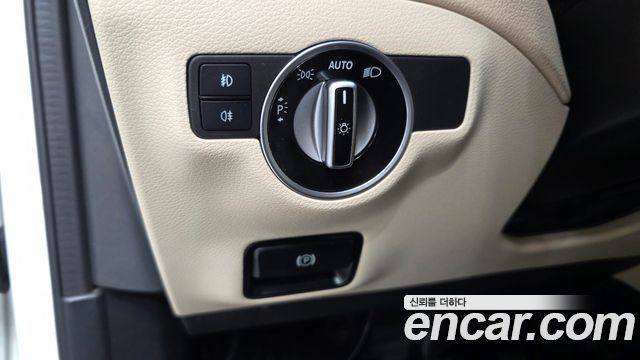 Mercedes-Benz GLA-Class (X156) GLA220 Premium 2019 — фото 20