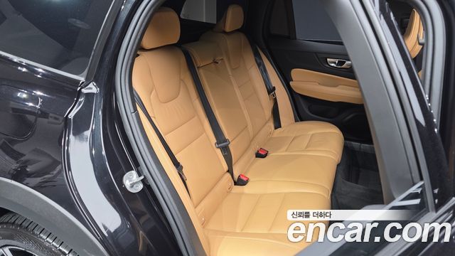 Volvo V60 Cross Country (II) B5 Ultimate AWD 2023 — фото 15