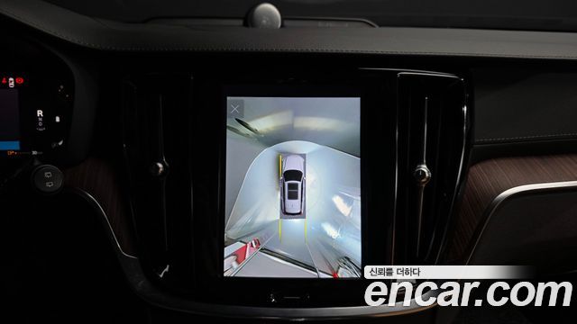 Volvo V60 Cross Country (II) B5 Ultimate AWD 2023 — фото 20