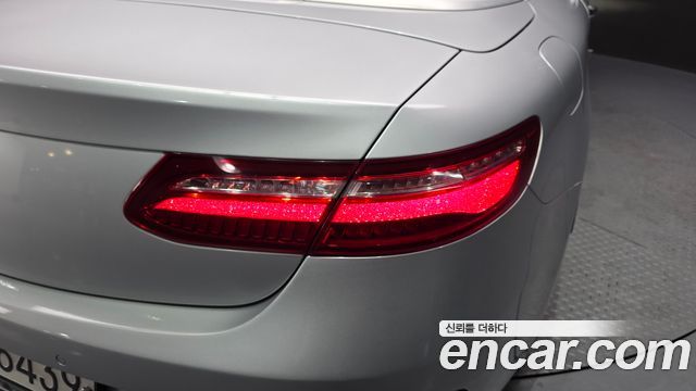 Mercedes-Benz E-Class (W213) E220d Cabriolet 2019 — фото 23