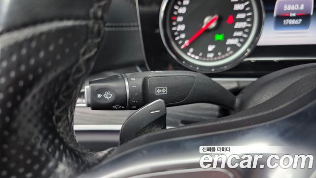 Mercedes-Benz E-Class (W213) E220d Cabriolet 2019 — фото 27