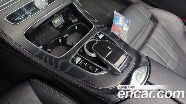 Mercedes-Benz E-Class (W213) E220d Cabriolet 2019 — фото 30