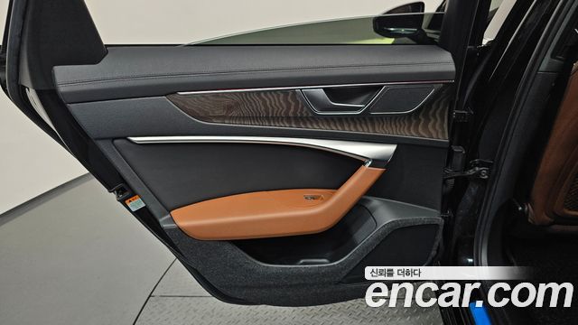 Audi A6 (C8) 45 TFSI Quattro Premium 2023 — фото 31