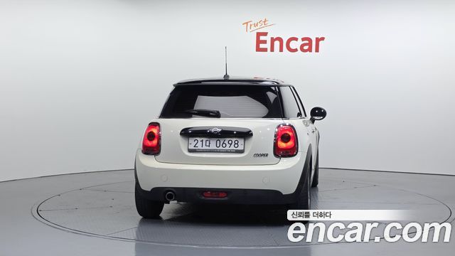 MINI Cooper Standard Third Generation 2016 — фото 4