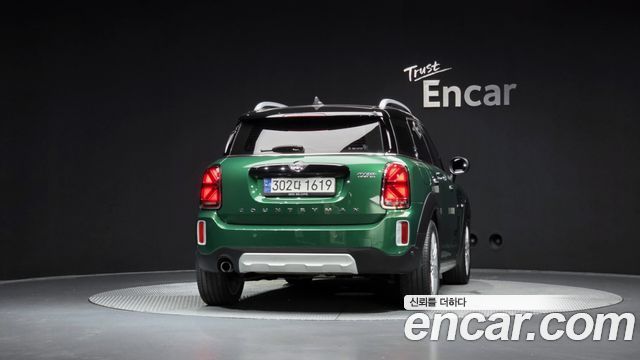 MINI Cooper Countryman Classic Plus Launch Pack 2nd Gen 2023 — фото 4