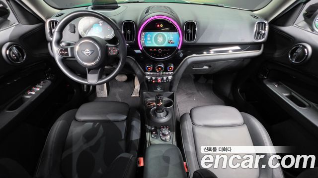 MINI Cooper Countryman Classic Plus Launch Pack 2nd Gen 2023 — фото 7