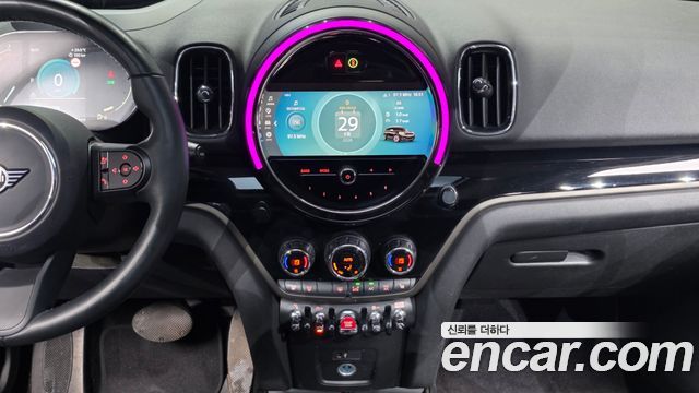 MINI Cooper Countryman Classic Plus Launch Pack 2nd Gen 2023 — фото 14