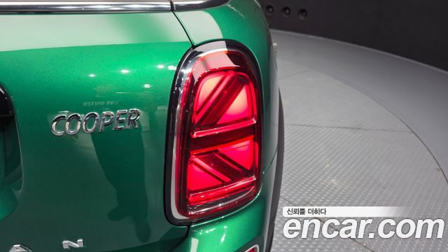 MINI Cooper Countryman Classic Plus Launch Pack 2nd Gen 2023 — фото 23