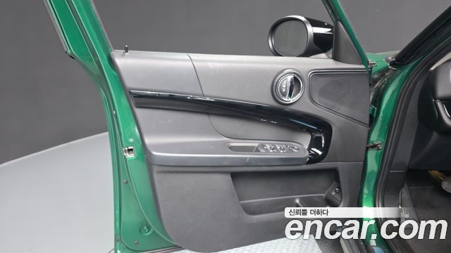 MINI Cooper Countryman Classic Plus Launch Pack 2nd Gen 2023 — фото 24