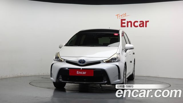 Toyota Prius V 1.8 2015 — фото 3