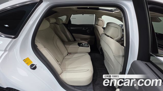 Genesis G80 (RG3) Gasoline 2.5 Turbo AWD 2024 — фото 17