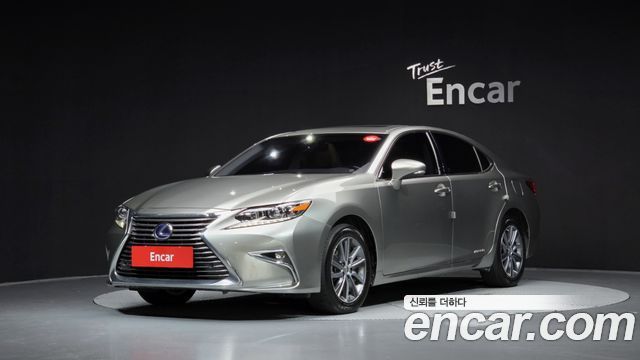 Lexus ES300h Supreme+ XV60