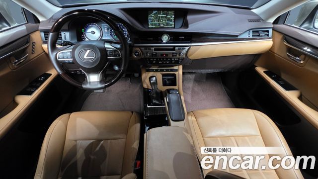 Lexus ES300h Supreme+ XV60 2018 — фото 7