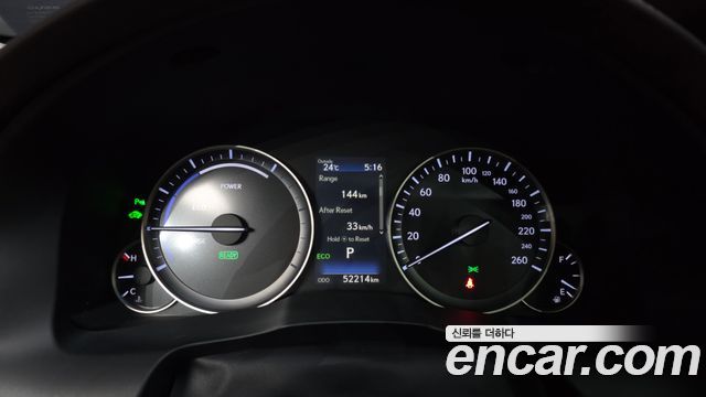 Lexus ES300h Supreme+ XV60 2018 — фото 8