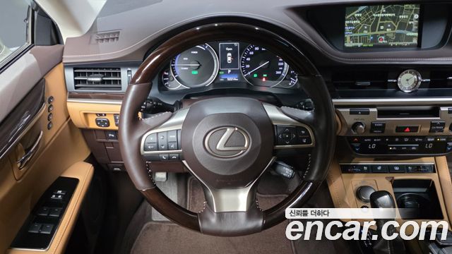 Lexus ES300h Supreme+ XV60 2018 — фото 13