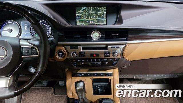 Lexus ES300h Supreme+ XV60 2018 — фото 14