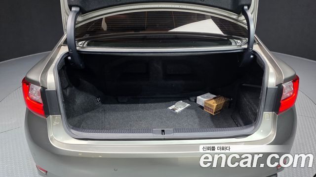 Lexus ES300h Supreme+ XV60 2018 — фото 20