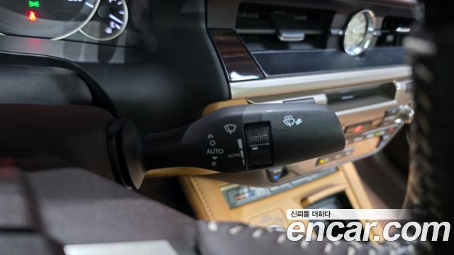 Lexus ES300h Supreme+ XV60 2018 — фото 30