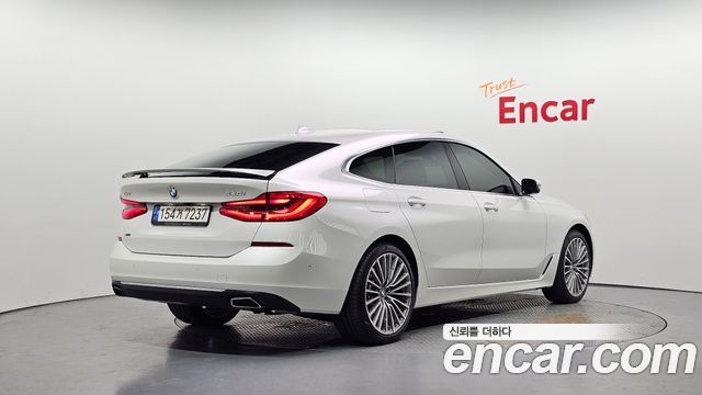 BMW 6 Series GT (G32) 640i xDrive Luxury 2022 — фото 2