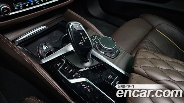 BMW 6 Series GT (G32) 640i xDrive Luxury 2022 — фото 9