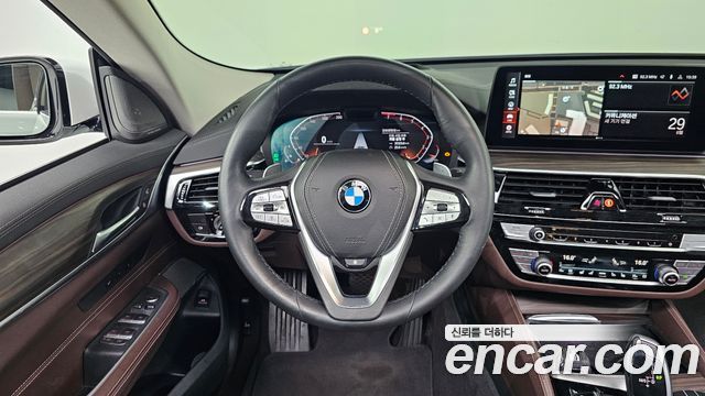 BMW 6 Series GT (G32) 640i xDrive Luxury 2022 — фото 13