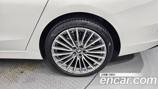 BMW 6 Series GT (G32) 640i xDrive Luxury 2022 — фото 21