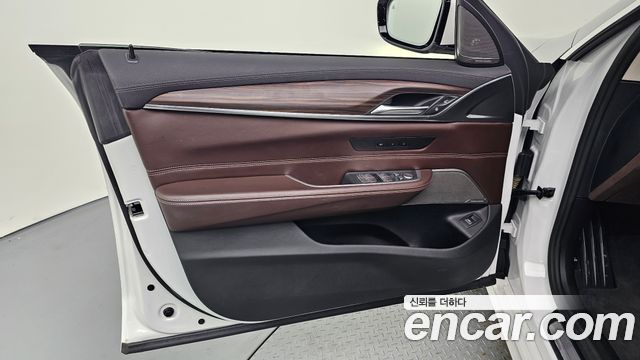 BMW 6 Series GT (G32) 640i xDrive Luxury 2022 — фото 24