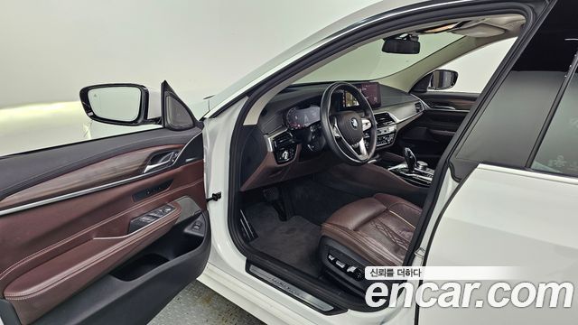 BMW 6 Series GT (G32) 640i xDrive Luxury 2022 — фото 26