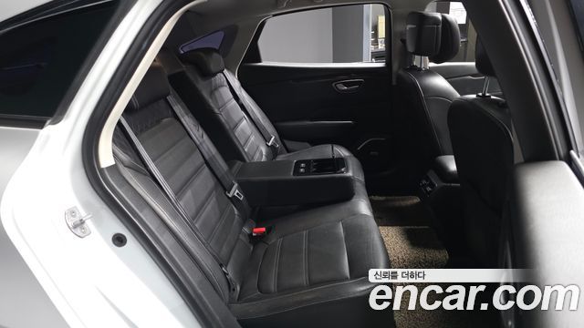Renault Korea SM6 1.6 TCe RE 2017 — фото 12