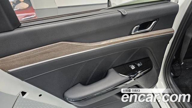 Kia K5 (III) 2.0 LPI Signature 2021 — фото 25