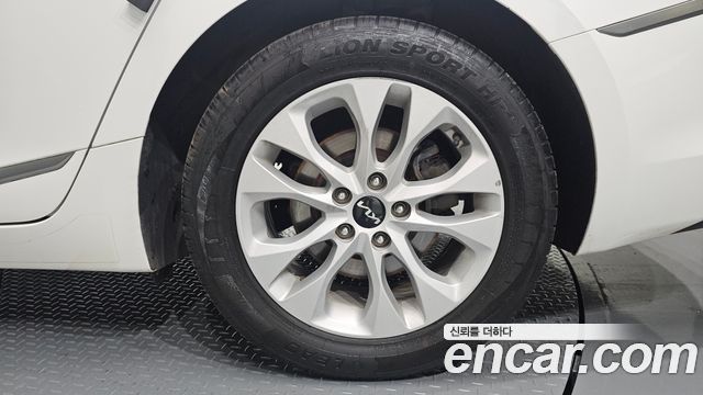 Kia K8 3.5 LPG 2WD Trendy(Taxi) 2023 — фото 21