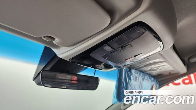Hyundai Staria Cargo 3-Seater Modern 2022 — фото 18