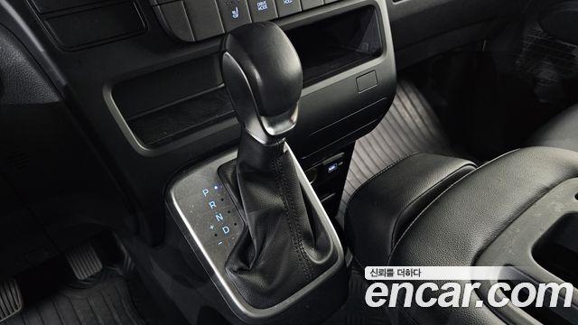 Hyundai Staria Cargo 3-Seater Modern 2022 — фото 9
